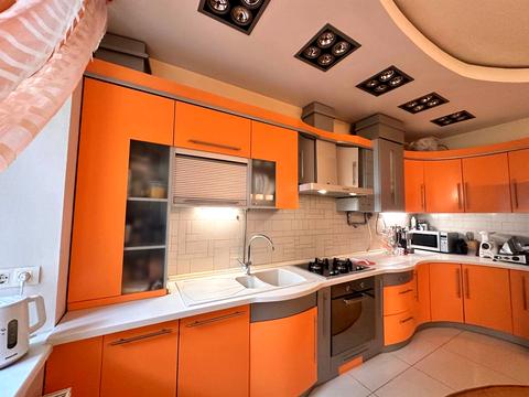 квартира за адресою Олександра Олеся вул., 25д