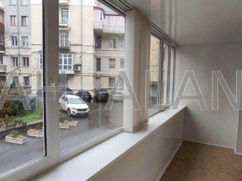 комерційна за адресою Круглоуніверситетська вул., 17