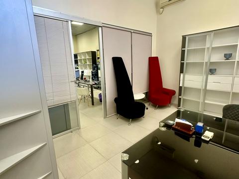 комерційна за адресою Жилянська вул., 59