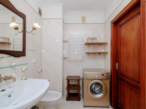 квартира за адресою Київ, Тарасівська вул., 21