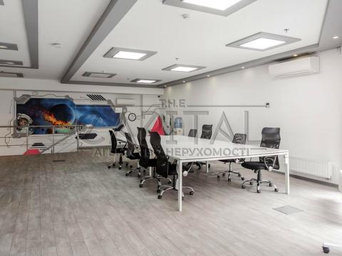 комерційна за адресою Саксаганського вул., 70а