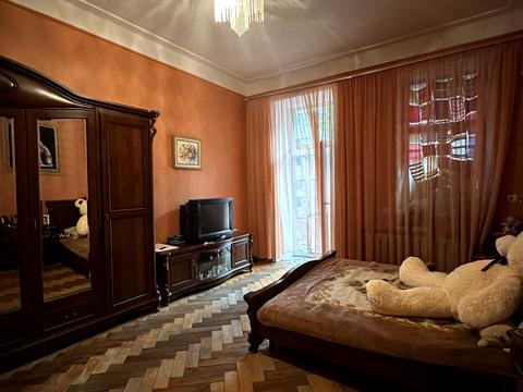квартира за адресою Олександра Кониського вул., 60