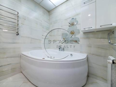 квартира за адресою Дніпровська набережна вул., 25