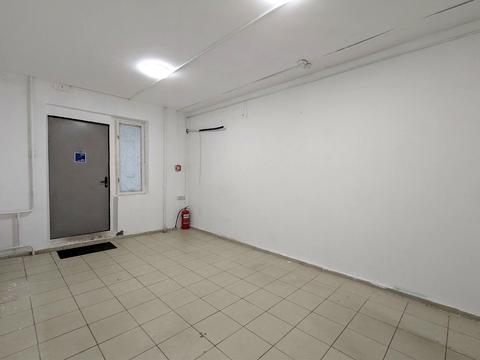 комерційна за адресою Миколи Лаврухіна вул., 16