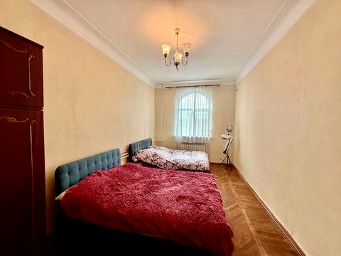 квартира за адресою Дмитра Яворницького просп. (Карла Маркса), 88