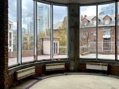 комерційна за адресою Михайла Бойчука вул. (Кіквідзе), 19-А