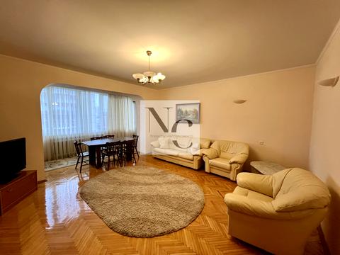 квартира за адресою Старонаводницька вул., 8