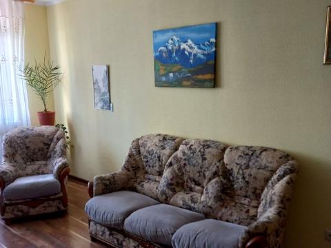 квартира за адресою Воскресенська вул., 12