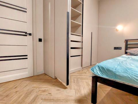 квартира за адресою Дніпровська набережна вул., 15-К