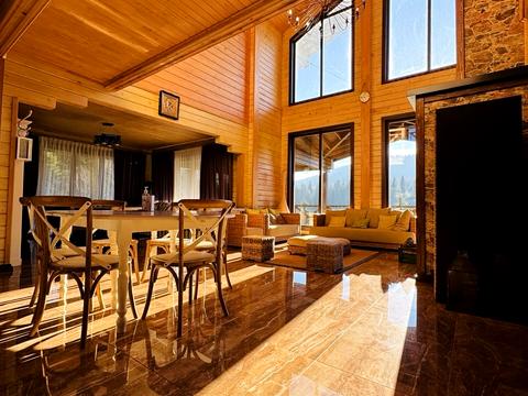 будинок за адресою Івана Франка вул., 1