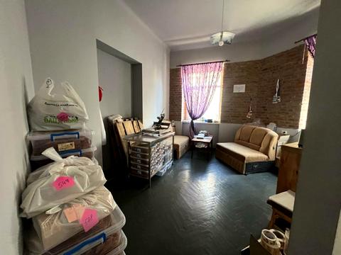 комерційна за адресою Єфремова Сергія, 6