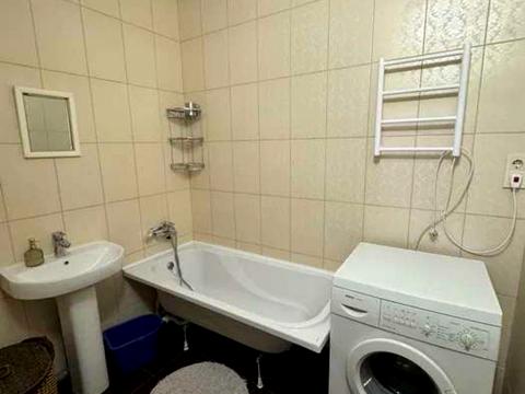 квартира за адресою Віталія Нестеренка вул., 1б