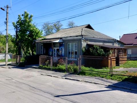 комерційна за адресою Чорновола, 1
