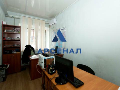 комерційна за адресою Чубанова вул., 8