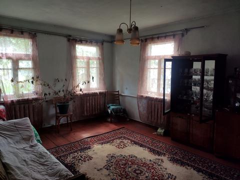 будинок за адресою Космонавтів, 12