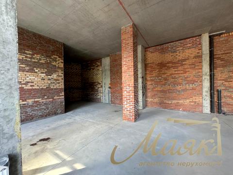 коммерческая по адресу Любомира Гузара просп. (Космонавта Комарова), 15