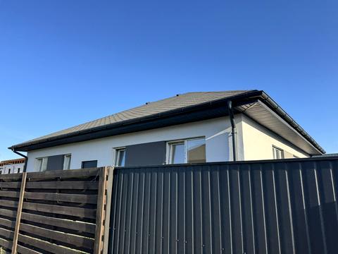 будинок за адресою Райдужна