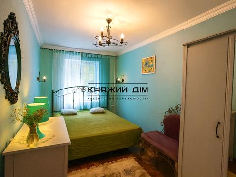 квартира за адресою Братів Зерових вул. (Червонопартизанська), 25