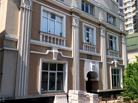 комерційна за адресою Золотоустівська вул., 23-А