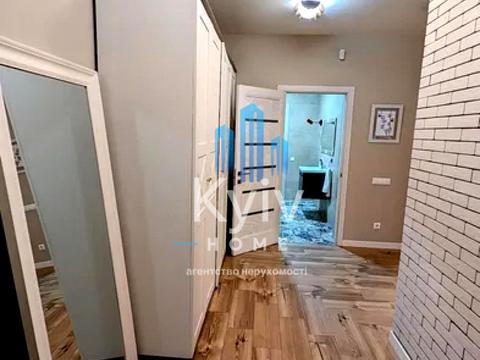 будинок за адресою Соборна вул. ()