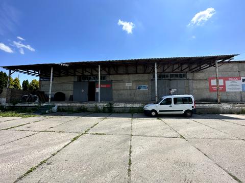 комерційна за адресою Глушець вул., 18в