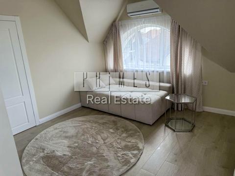 будинок за адресою Приозерна вул.