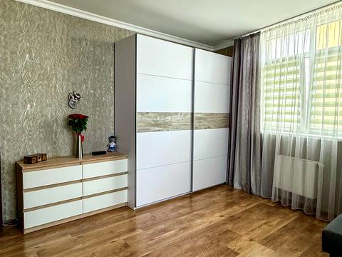 квартира по адресу Семьи Кульженков ул. (Дегтяренко Петра), 33
