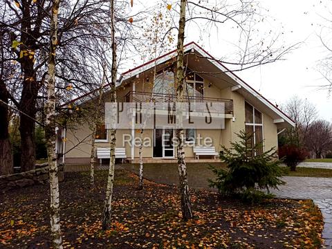 дом по адресу Вышгородская ул.