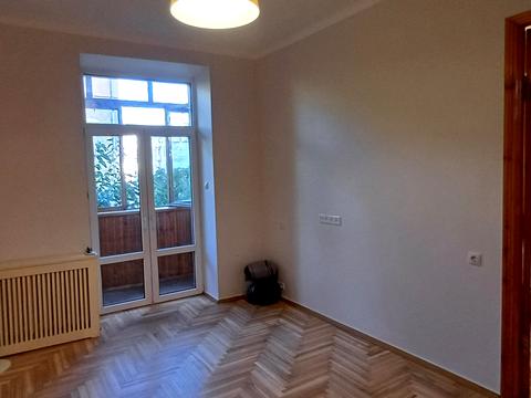 квартира за адресою Почайнинська вул., 48
