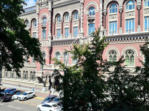 коммерческая по адресу Институтская ул., 16