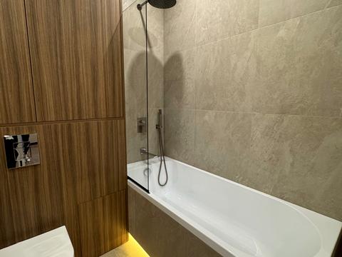квартира за адресою Причальна вул., 10