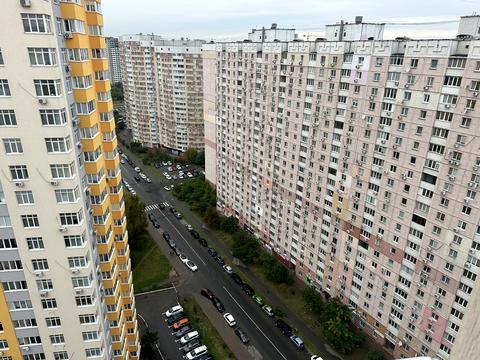 квартира по адресу Олены Пчилки ул., 3