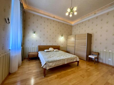 квартира за адресою Соборна вул. (Радянська), 40