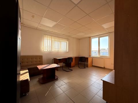 коммерческая по адресу Макухи И. ул., 41