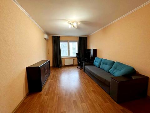 квартира за адресою Софії Русової вул., 3-А