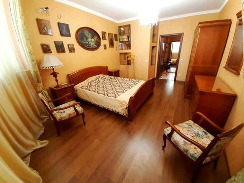 квартира за адресою Анни Ахматової вул., 22