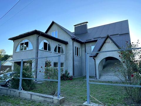 будинок за адресою Приозерна вул.