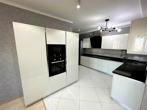 квартира за адресою Срібнокільська вул., 1