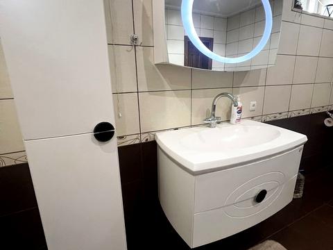 будинок за адресою Моторна вул., 140