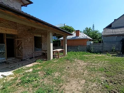будинок за адресою Миколи Хвильового вул.