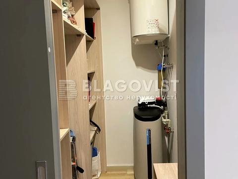 квартира по адресу Академика Глушкова просп., 9-Г