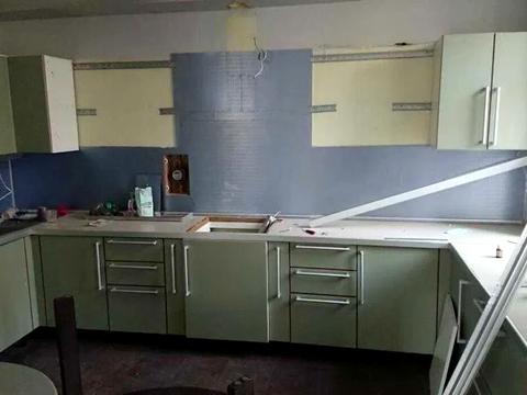 комерційна за адресою Велика Васильківська вул. (Червоноармійська), 18