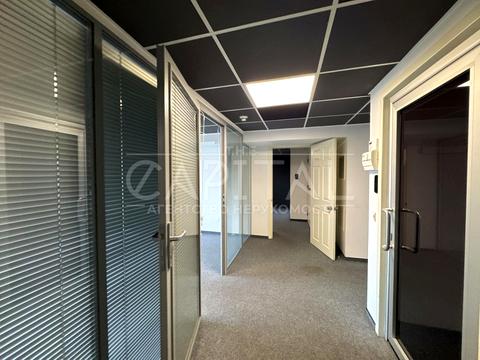 комерційна за адресою Шовковична вул., 42-44