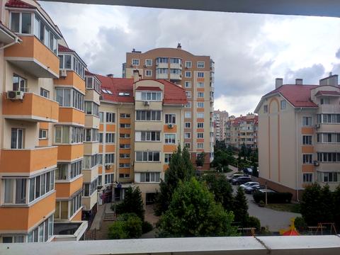 квартира за адресою с. Святопетрівське, Богдана Хмельницького вул., 1-Б