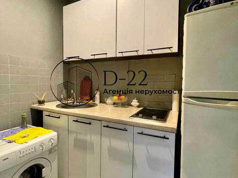квартира за адресою Ревуцького вул., 7