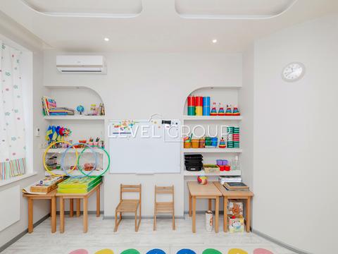 комерційна за адресою Дмитрівська вул., 82