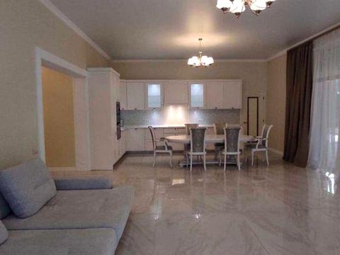 будинок за адресою Вишнева вул.