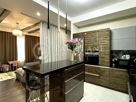 квартира за адресою Успішна вул., 18