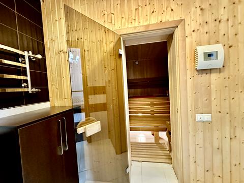 квартира за адресою Дерибасівська вул., 12