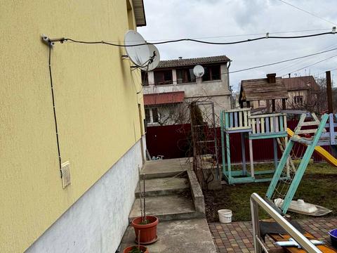 будинок за адресою с. Шаровечка, проїзд  2 Бурштиновий
